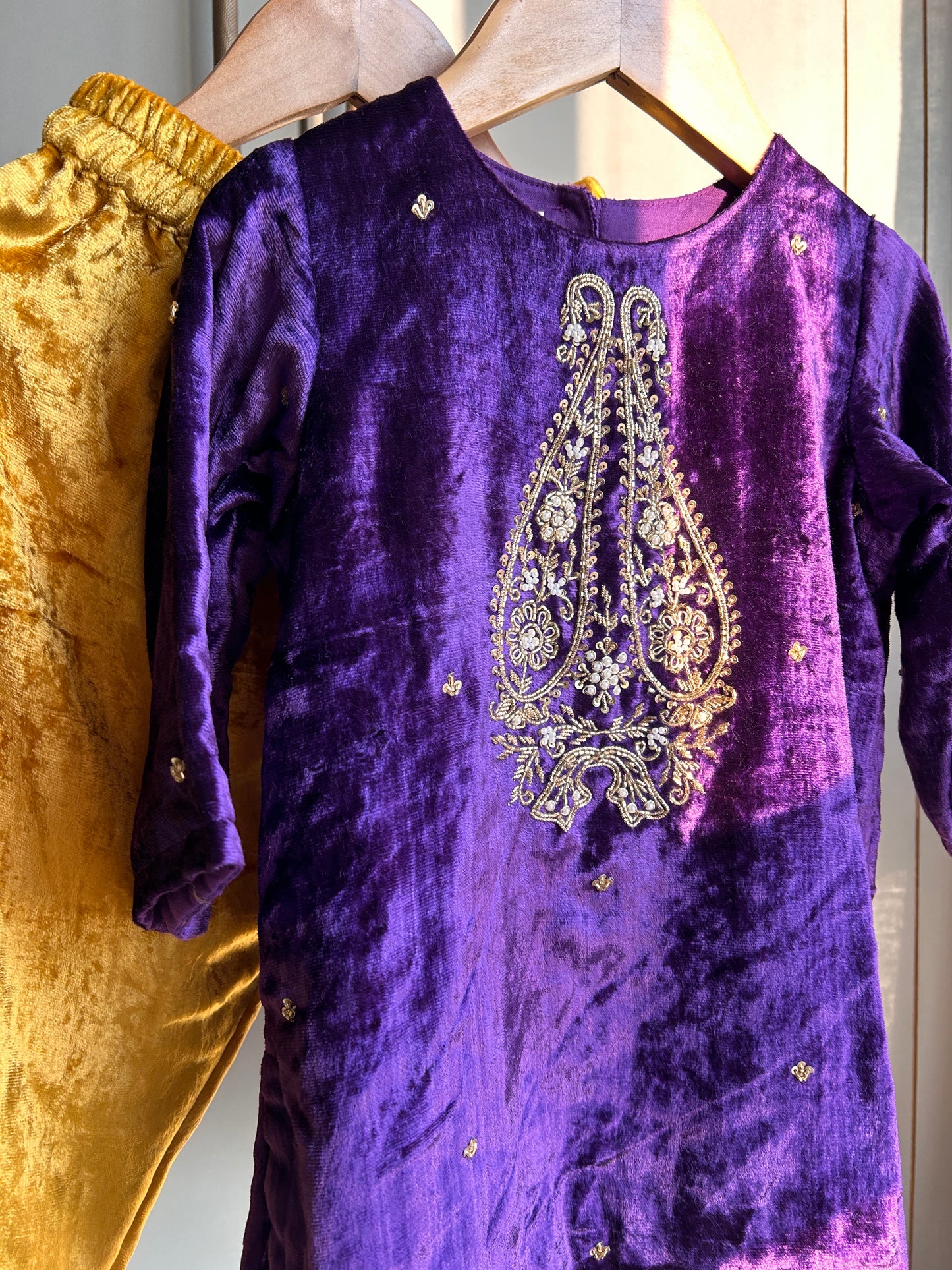 Mahira Purple Velvet Zardozi Kurti Set