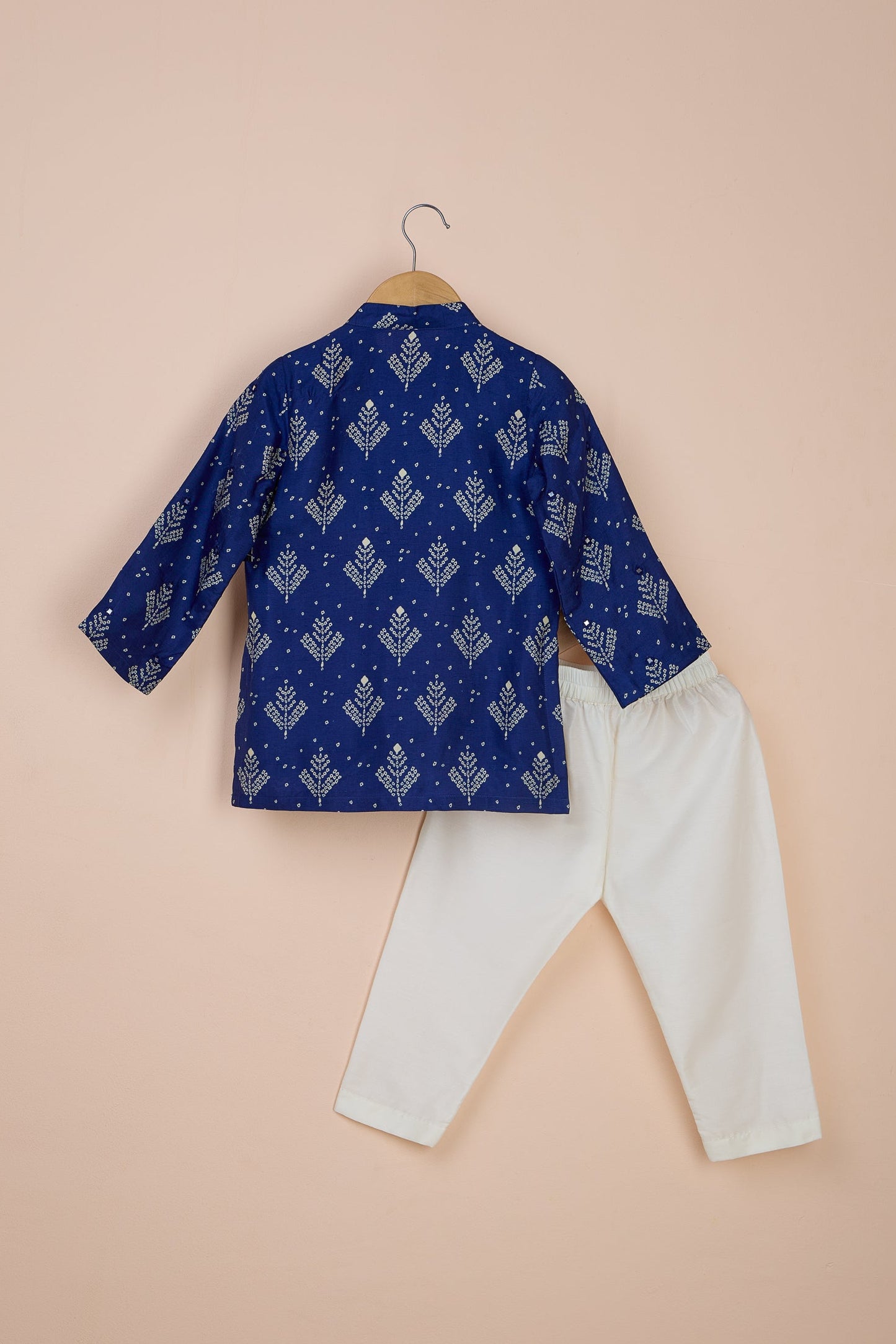 Nilima Printed Blue Kurta And Pyjama