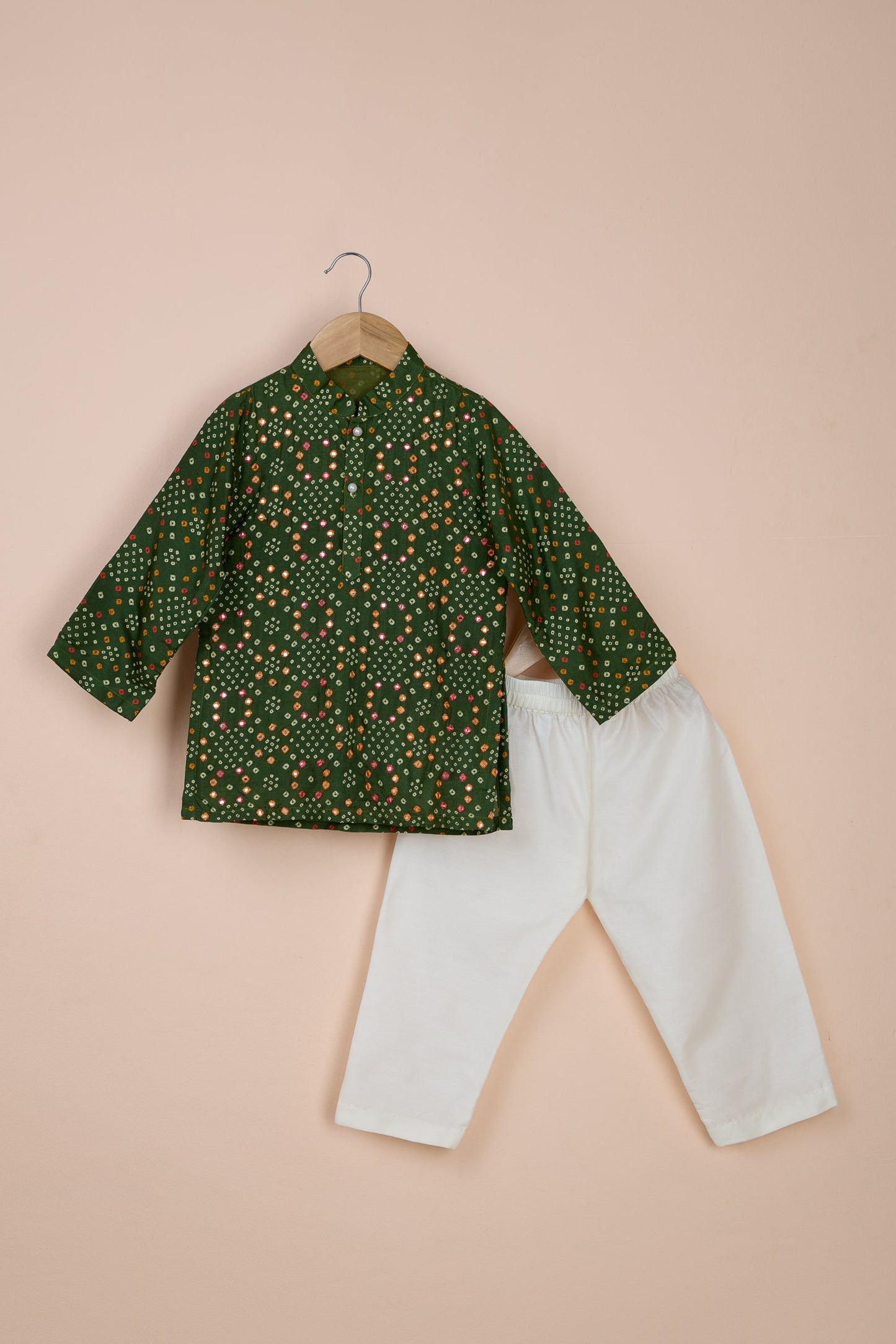 Panna Bandhani Printed Green Kurta And Pyjama