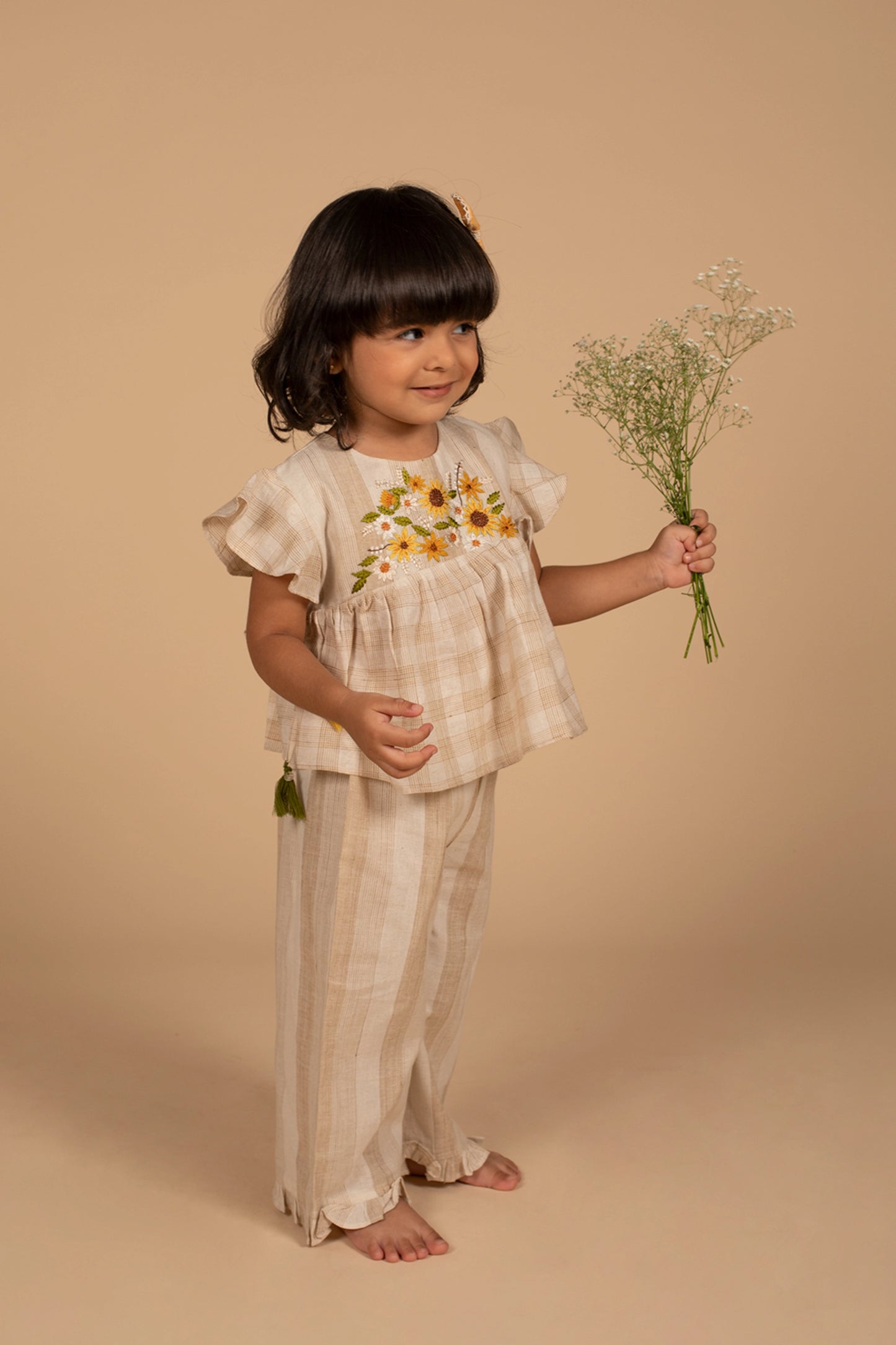 Poochkie kids offwhite floral top pant