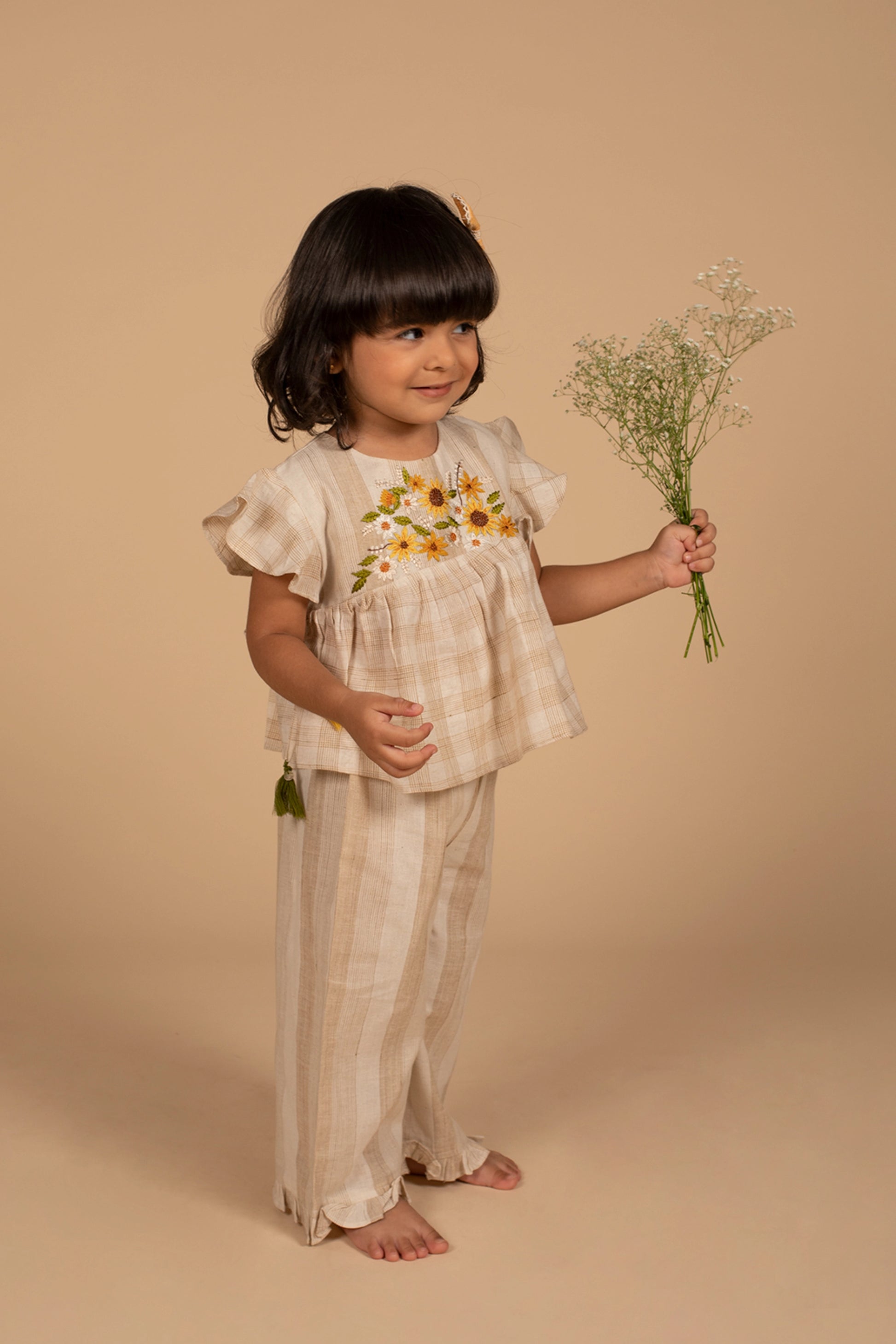 Poochkie kids offwhite floral top pant