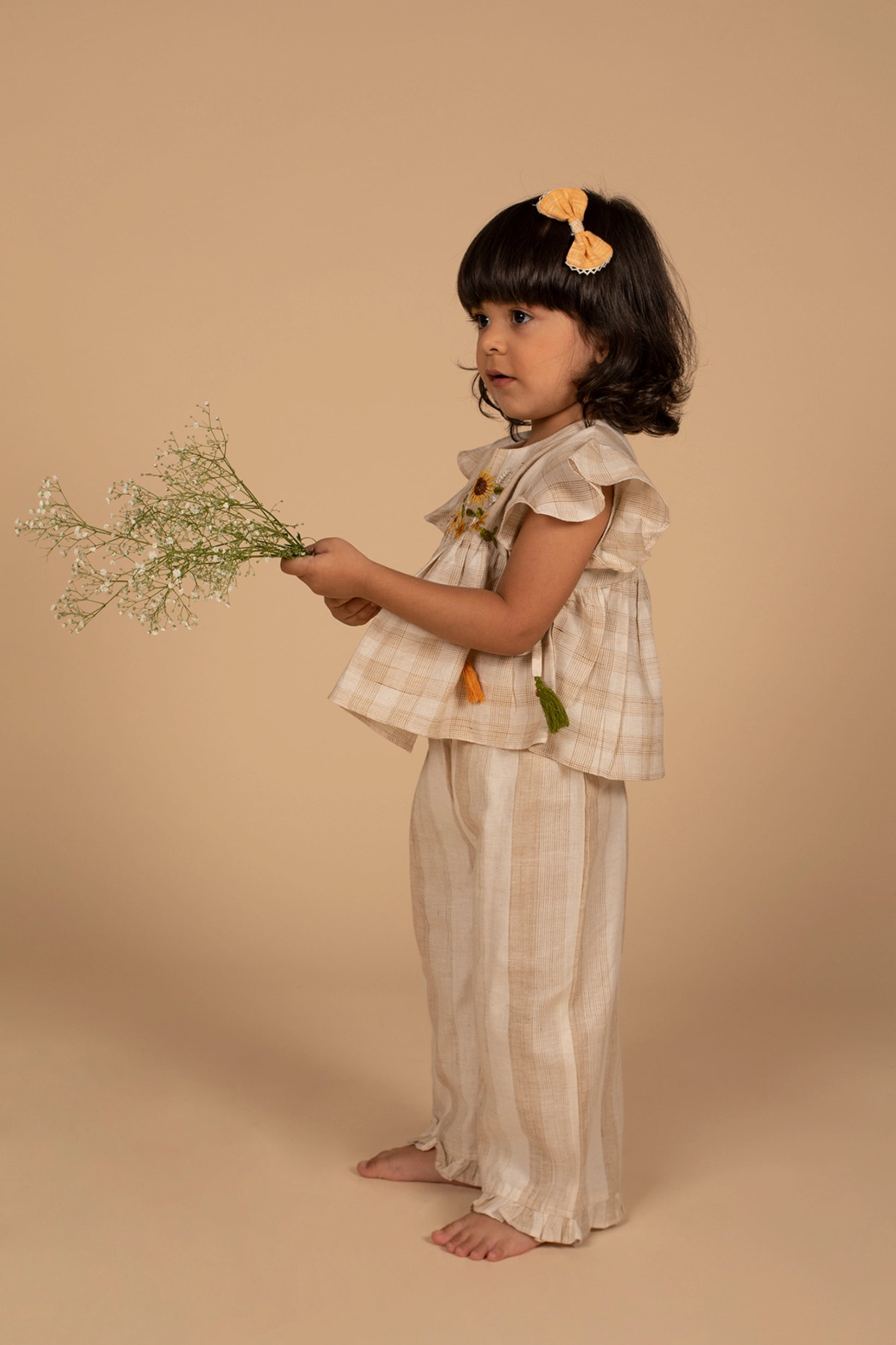 Poochkie kids offwhite floral top pant