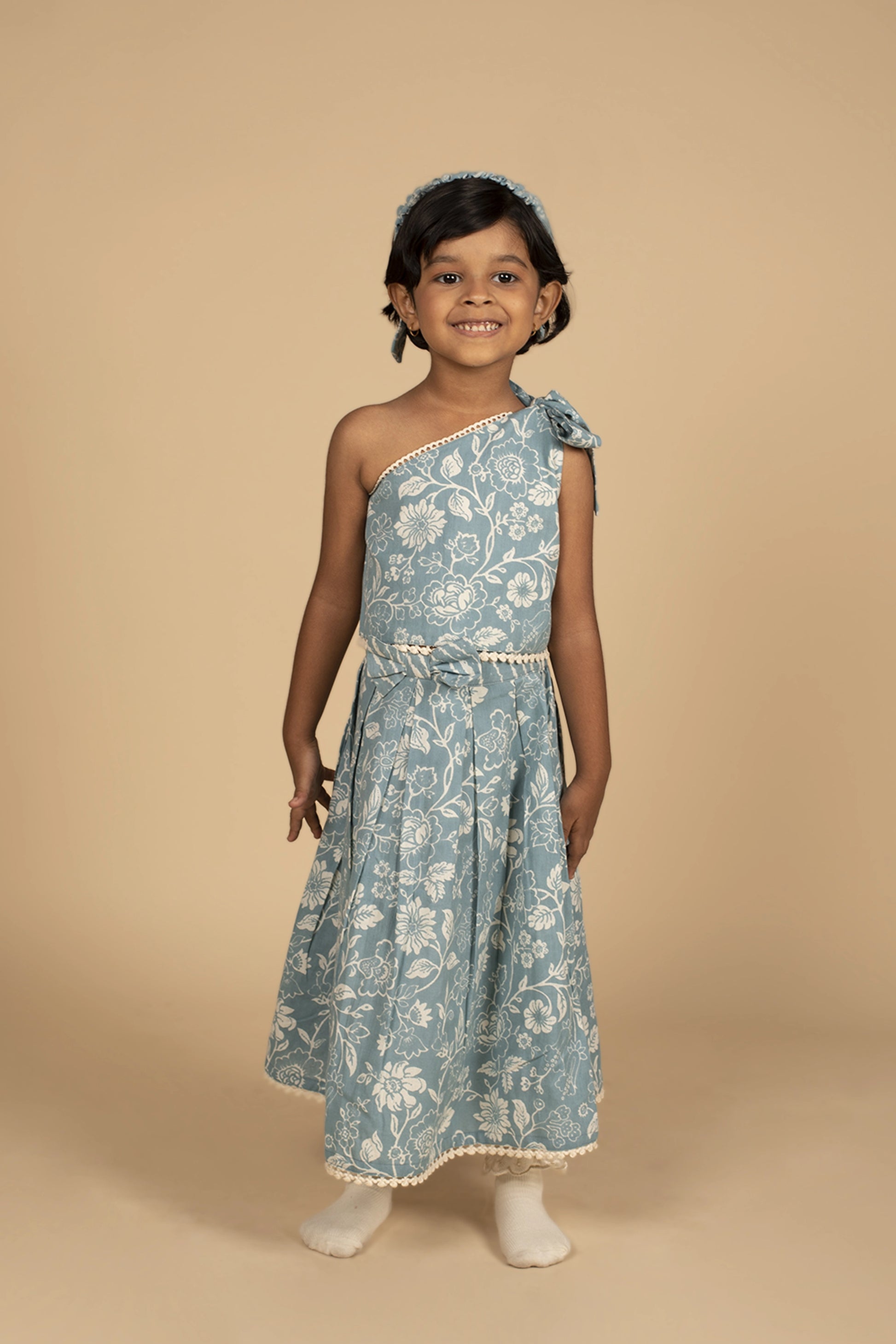 Poochkie grey lehenga for kids