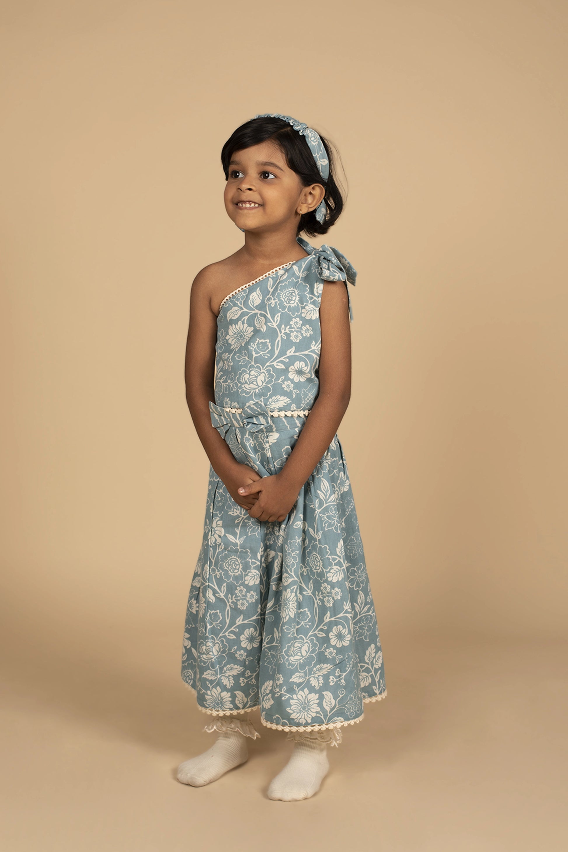 Poochkie grey lehenga for kids