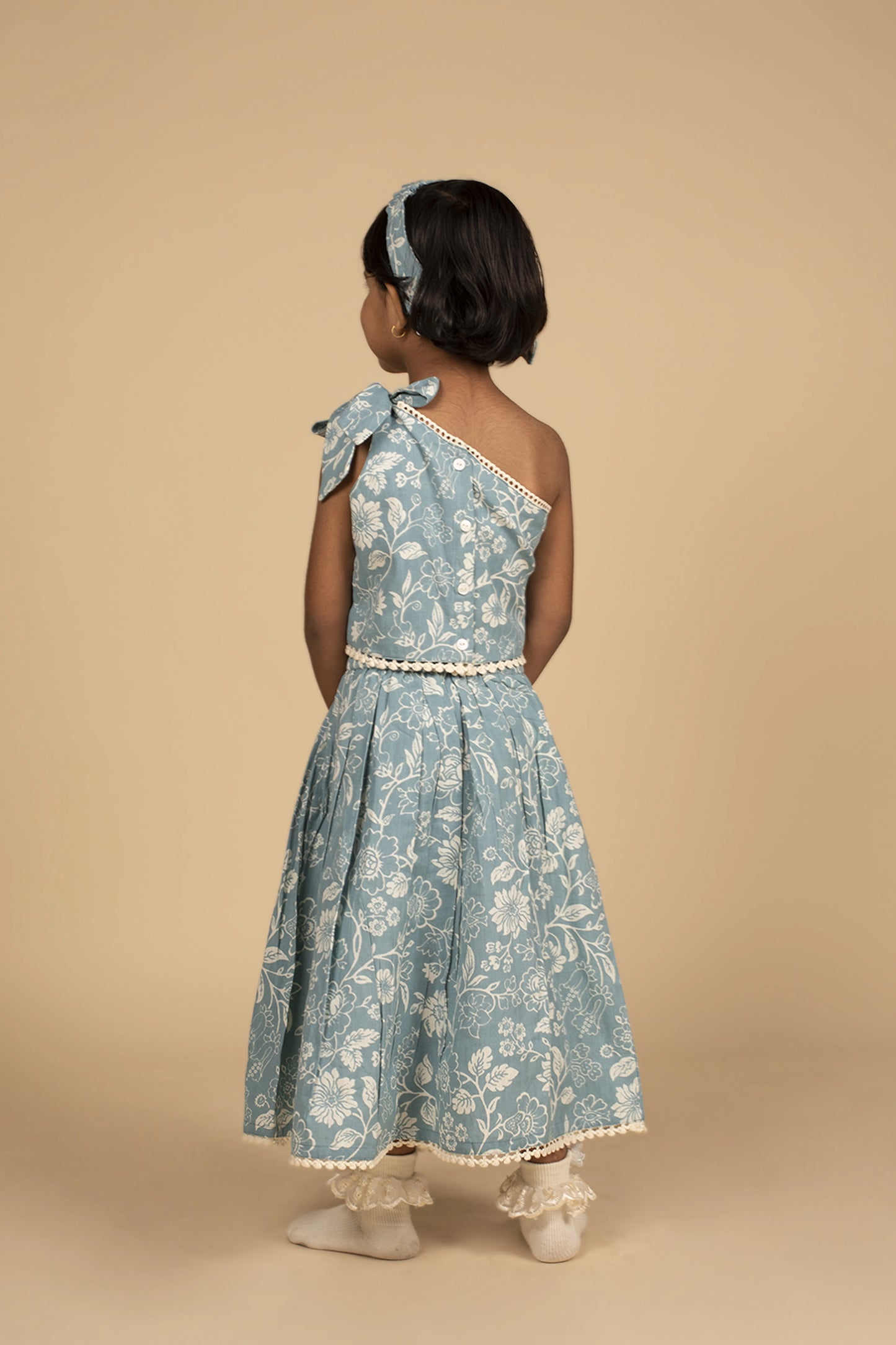 Poochkie grey lehenga for kids