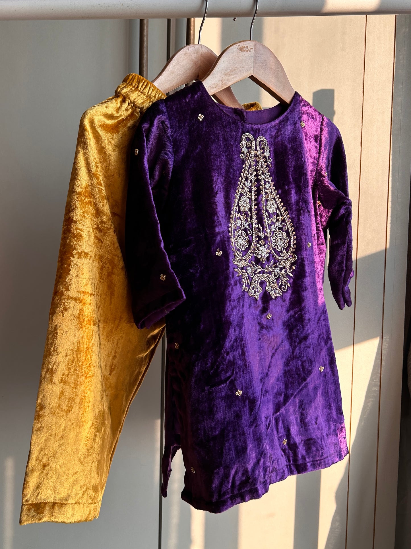 Mahira Purple Velvet Zardozi Kurti Set