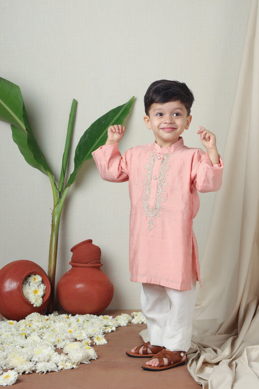 Noir Pink Hand Embroidered Kurta And Pyjama