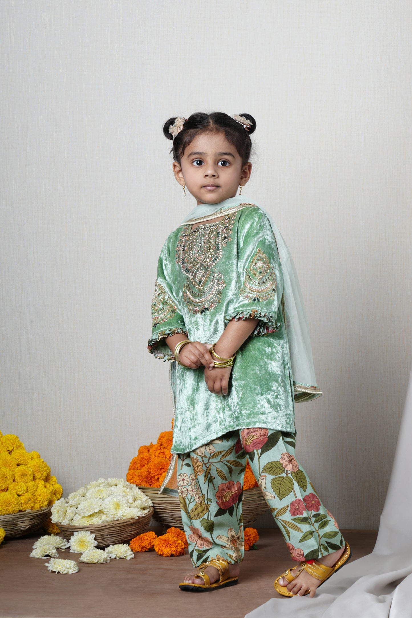 Daneen Mint Green Velvet Kurta